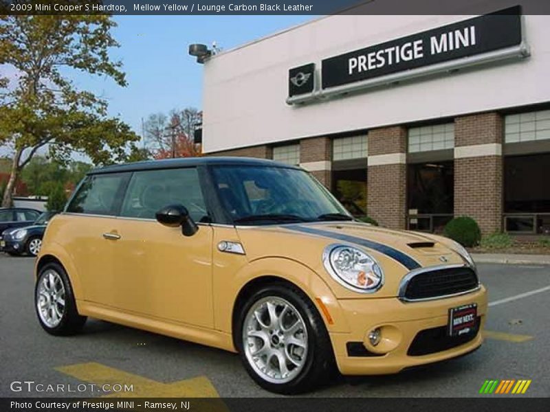 Mellow Yellow / Lounge Carbon Black Leather 2009 Mini Cooper S Hardtop