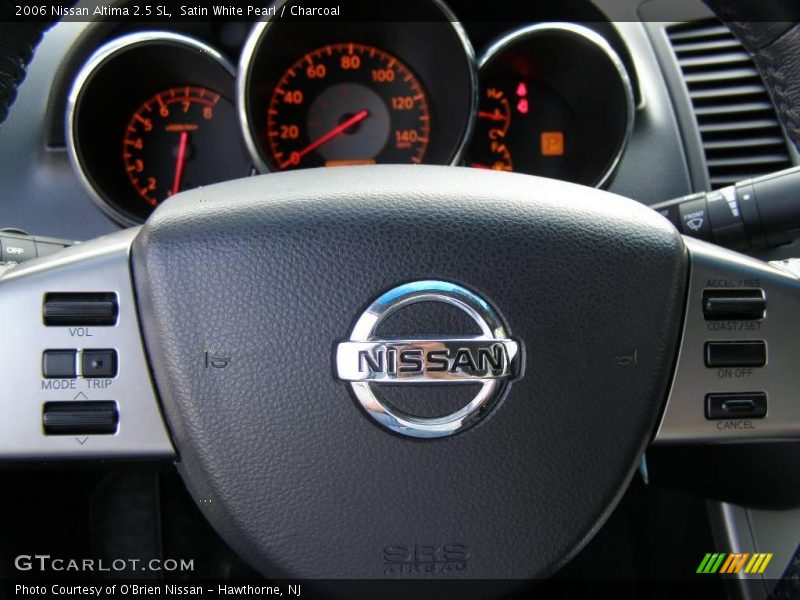 Satin White Pearl / Charcoal 2006 Nissan Altima 2.5 SL