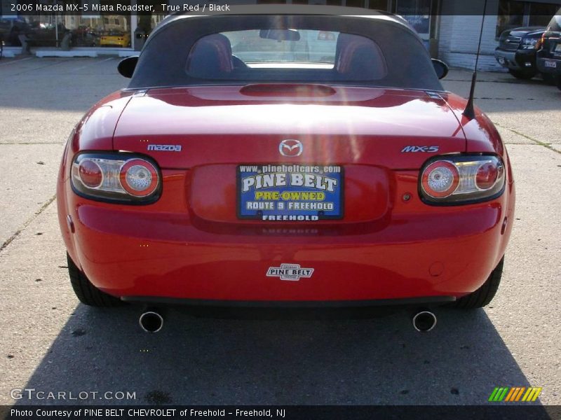 True Red / Black 2006 Mazda MX-5 Miata Roadster