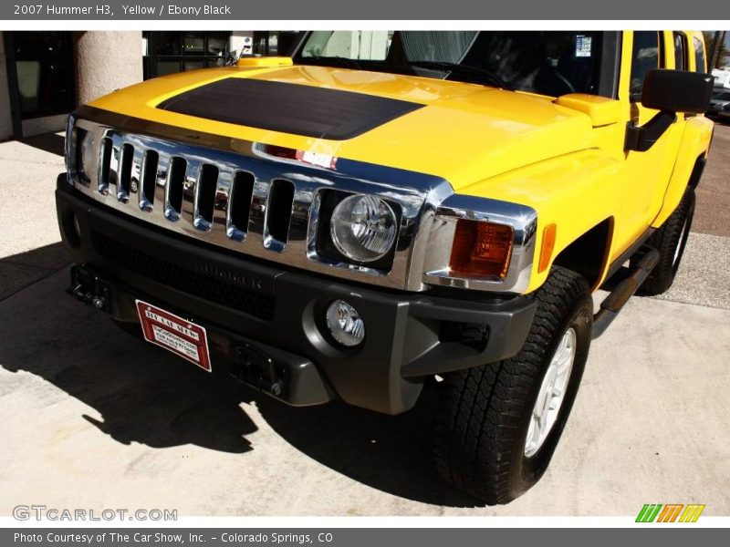 Yellow / Ebony Black 2007 Hummer H3