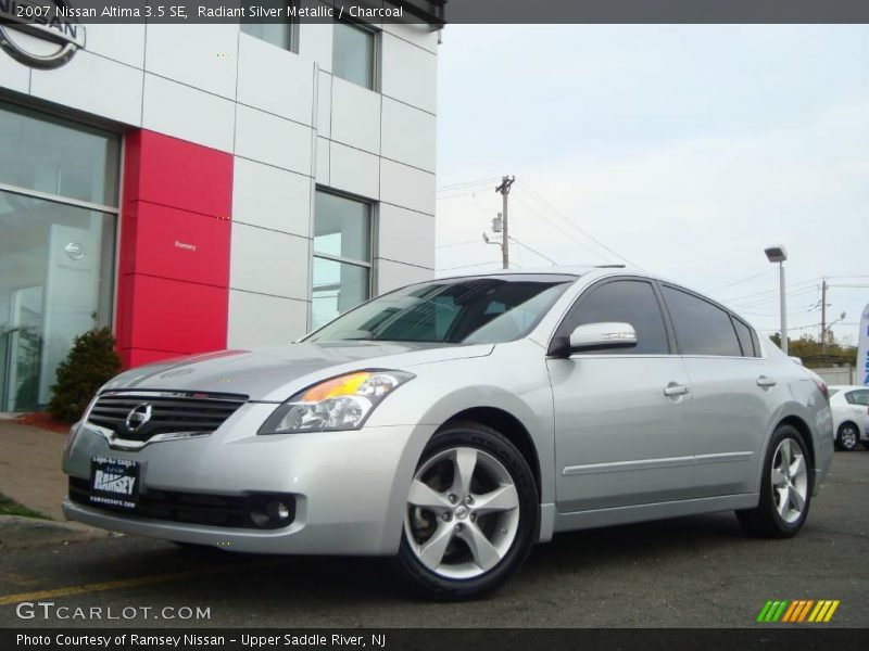 Radiant Silver Metallic / Charcoal 2007 Nissan Altima 3.5 SE
