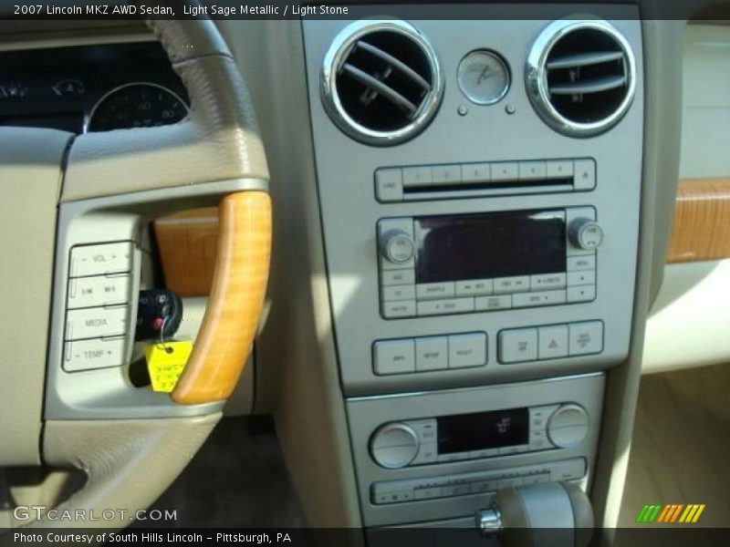 Light Sage Metallic / Light Stone 2007 Lincoln MKZ AWD Sedan