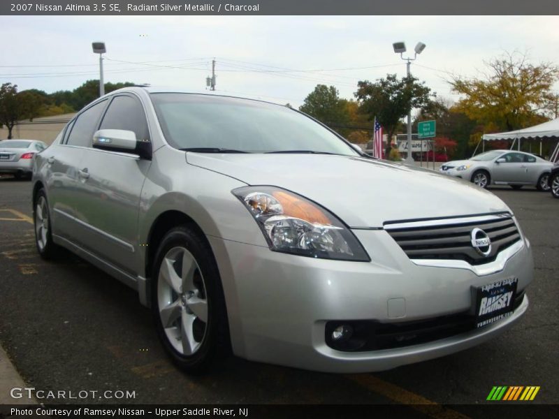 Radiant Silver Metallic / Charcoal 2007 Nissan Altima 3.5 SE