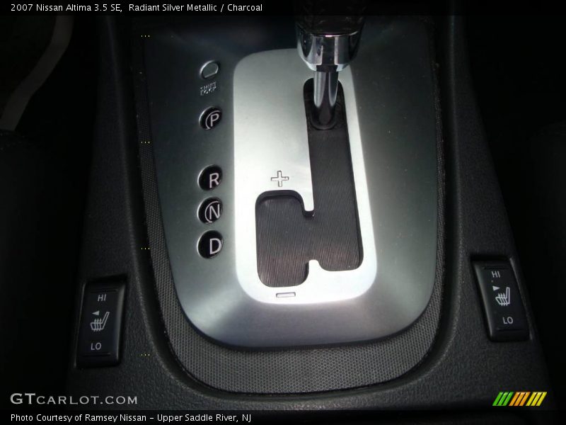 Radiant Silver Metallic / Charcoal 2007 Nissan Altima 3.5 SE