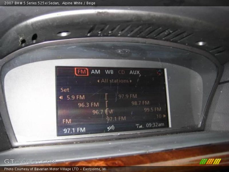 Alpine White / Beige 2007 BMW 5 Series 525xi Sedan