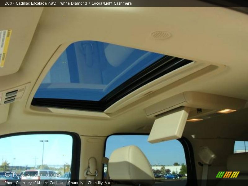 White Diamond / Cocoa/Light Cashmere 2007 Cadillac Escalade AWD
