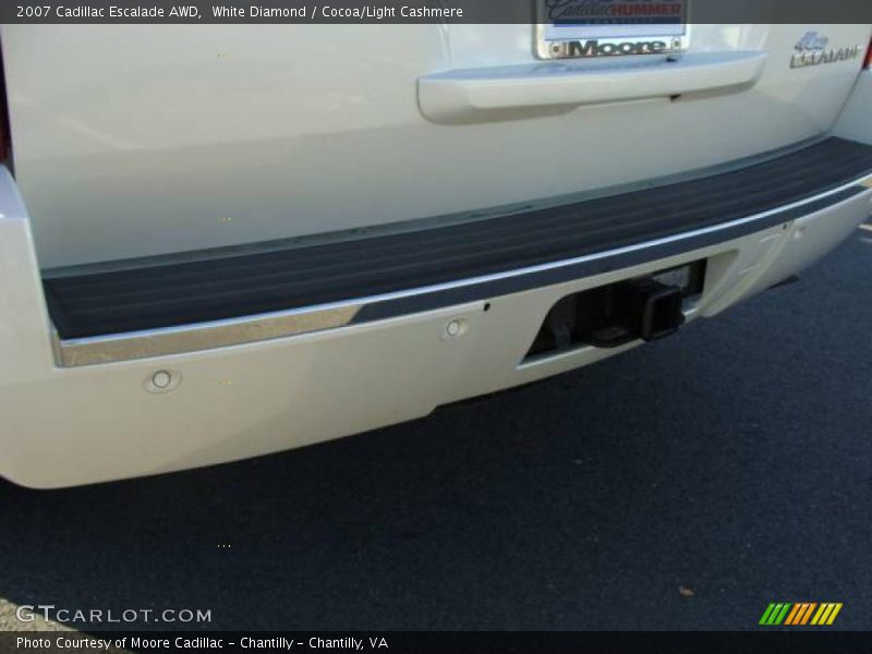 White Diamond / Cocoa/Light Cashmere 2007 Cadillac Escalade AWD