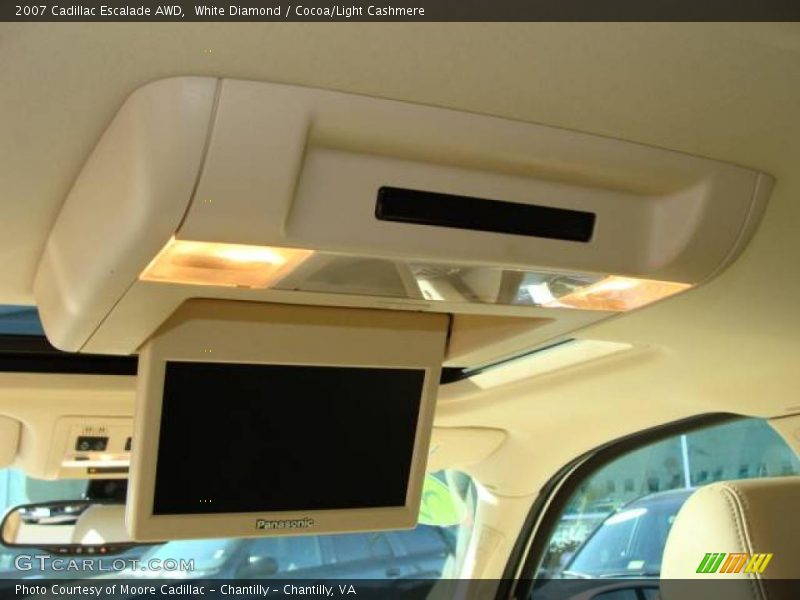 White Diamond / Cocoa/Light Cashmere 2007 Cadillac Escalade AWD