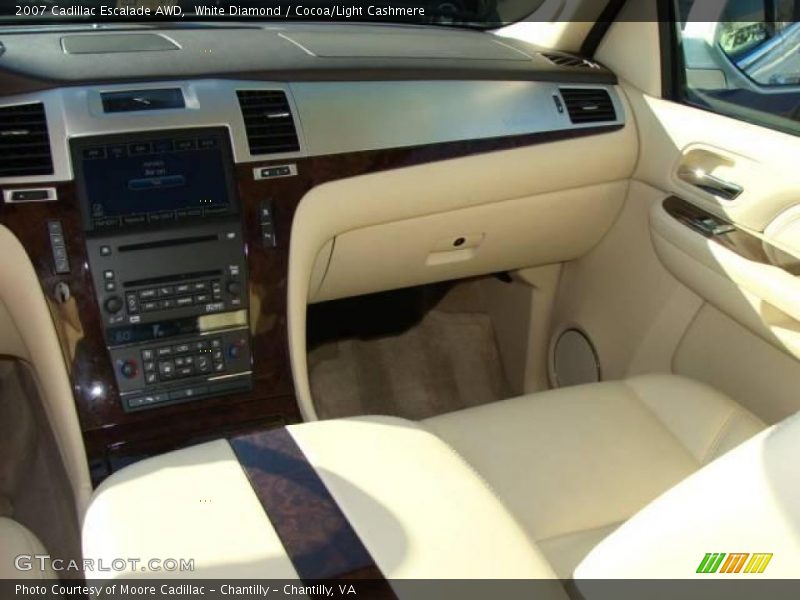 White Diamond / Cocoa/Light Cashmere 2007 Cadillac Escalade AWD