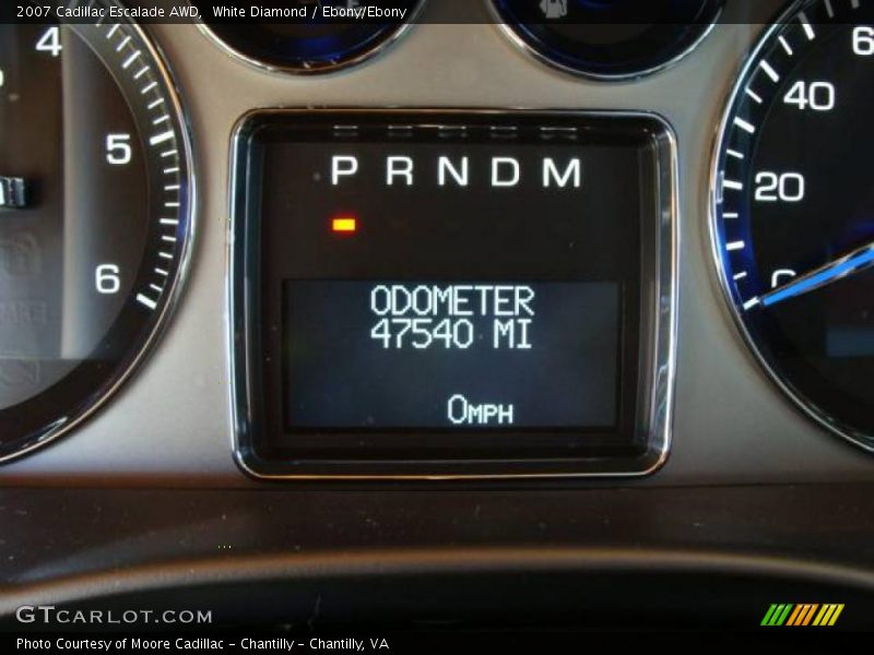 White Diamond / Ebony/Ebony 2007 Cadillac Escalade AWD
