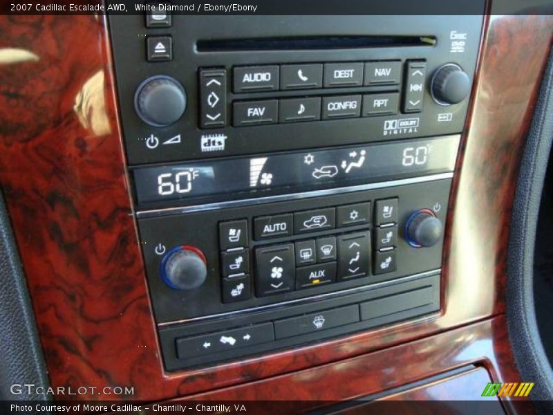 White Diamond / Ebony/Ebony 2007 Cadillac Escalade AWD