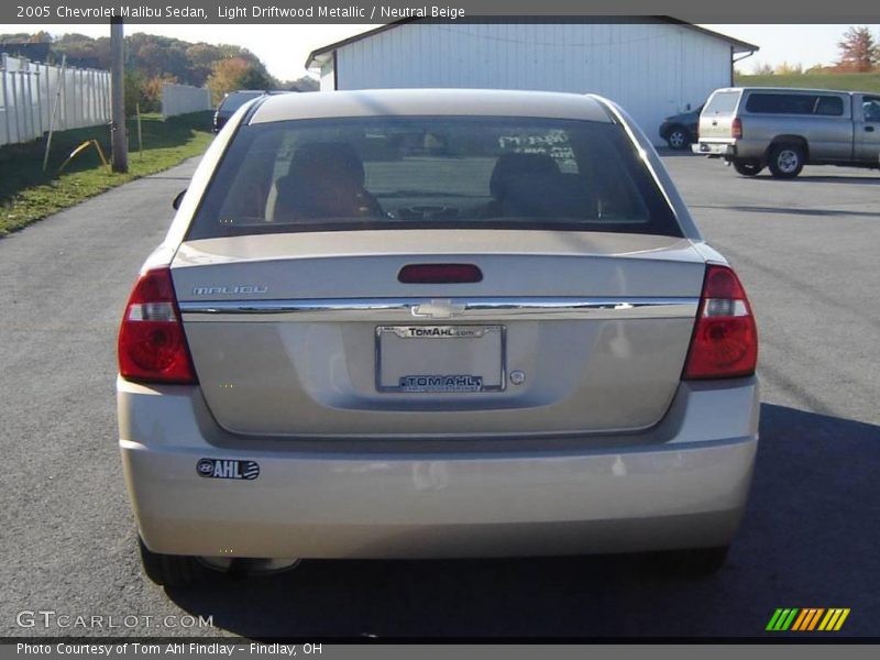 Light Driftwood Metallic / Neutral Beige 2005 Chevrolet Malibu Sedan