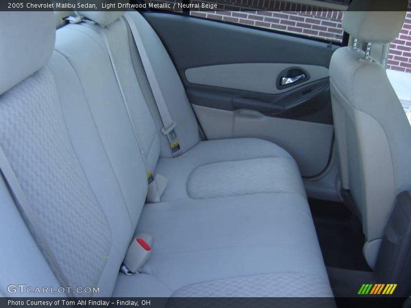 Light Driftwood Metallic / Neutral Beige 2005 Chevrolet Malibu Sedan