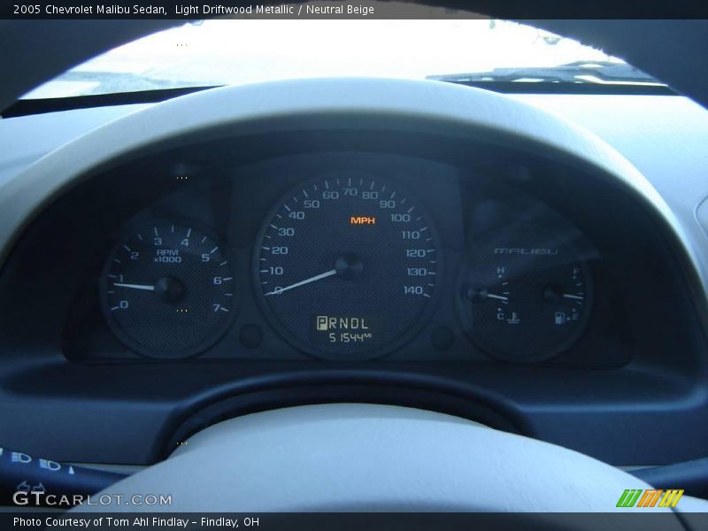 Light Driftwood Metallic / Neutral Beige 2005 Chevrolet Malibu Sedan