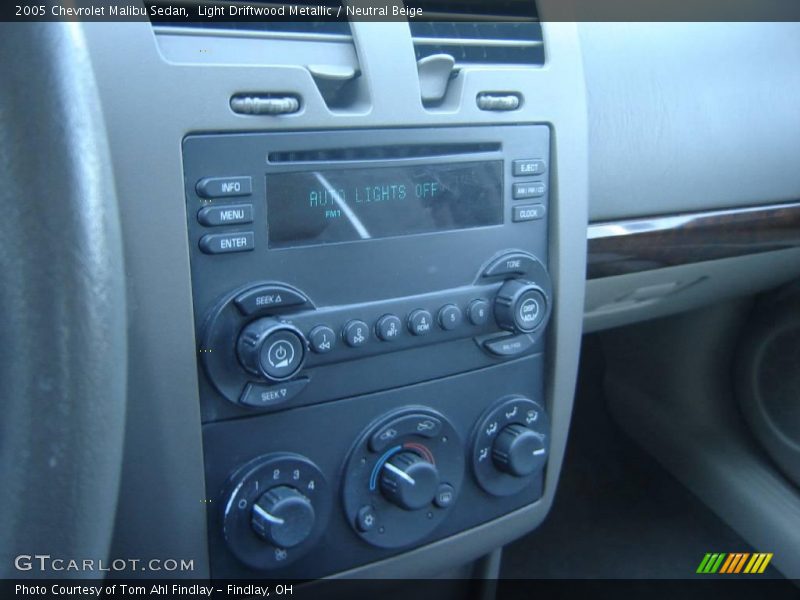 Light Driftwood Metallic / Neutral Beige 2005 Chevrolet Malibu Sedan