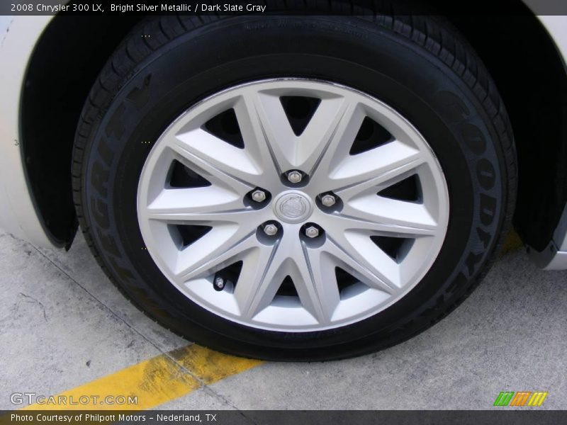 Bright Silver Metallic / Dark Slate Gray 2008 Chrysler 300 LX