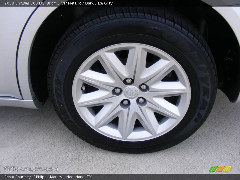 Bright Silver Metallic / Dark Slate Gray 2008 Chrysler 300 LX