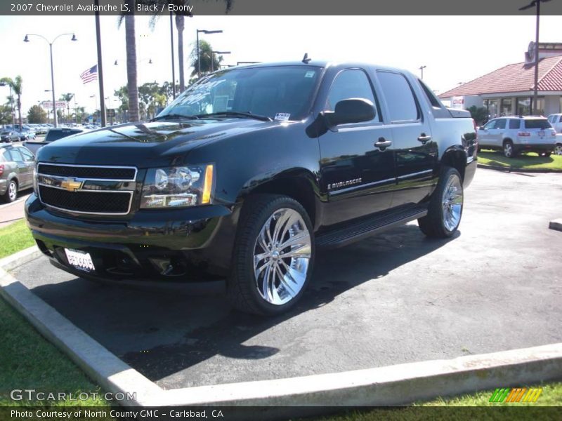 Black / Ebony 2007 Chevrolet Avalanche LS