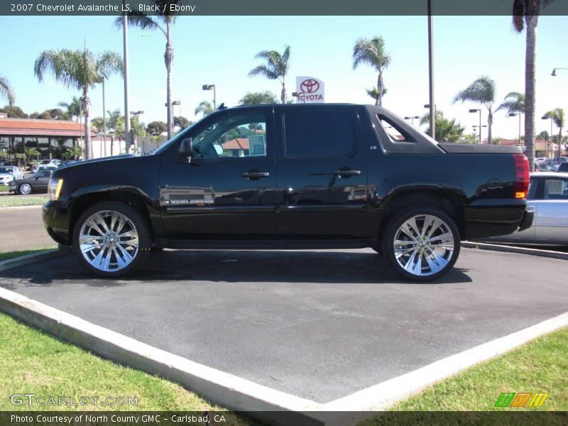 Black / Ebony 2007 Chevrolet Avalanche LS