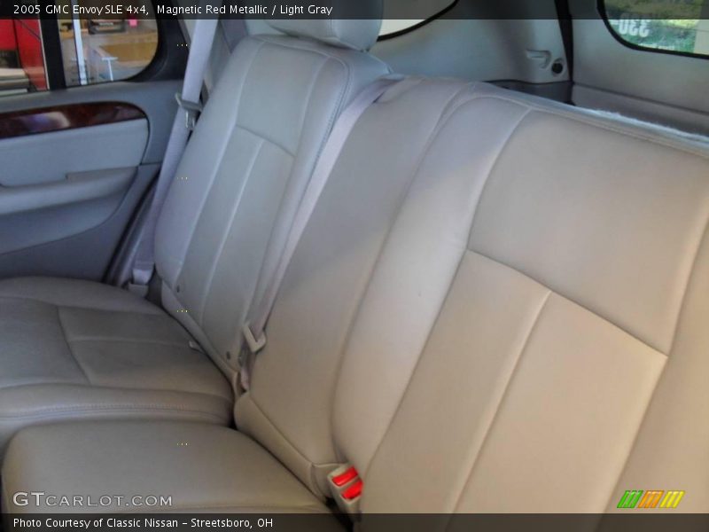 Magnetic Red Metallic / Light Gray 2005 GMC Envoy SLE 4x4