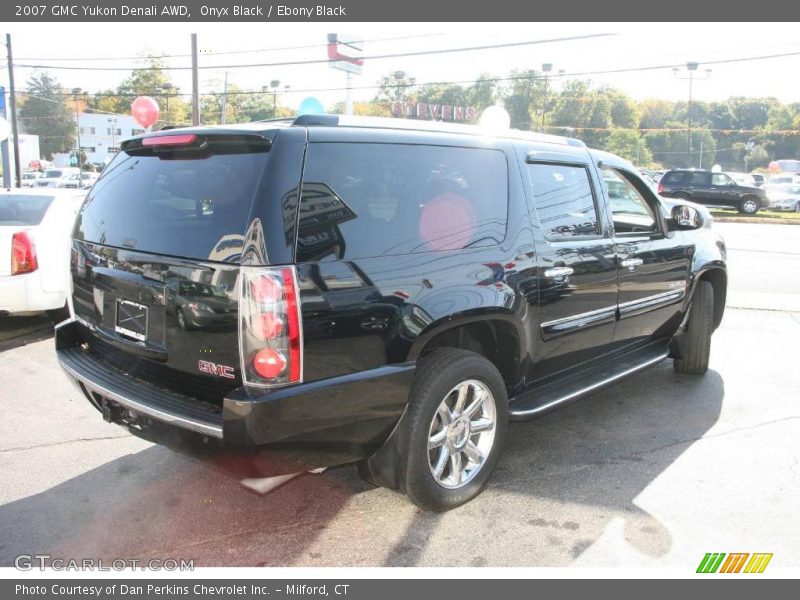 Onyx Black / Ebony Black 2007 GMC Yukon Denali AWD