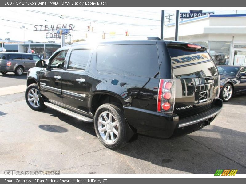 Onyx Black / Ebony Black 2007 GMC Yukon Denali AWD