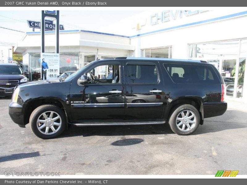 Onyx Black / Ebony Black 2007 GMC Yukon Denali AWD