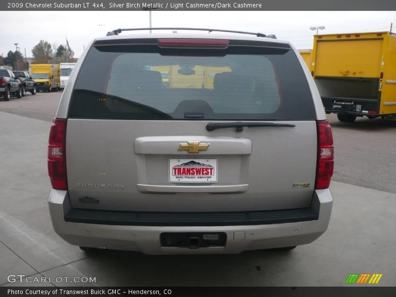 Silver Birch Metallic / Light Cashmere/Dark Cashmere 2009 Chevrolet Suburban LT 4x4