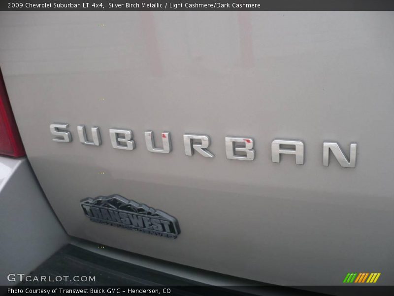 Silver Birch Metallic / Light Cashmere/Dark Cashmere 2009 Chevrolet Suburban LT 4x4