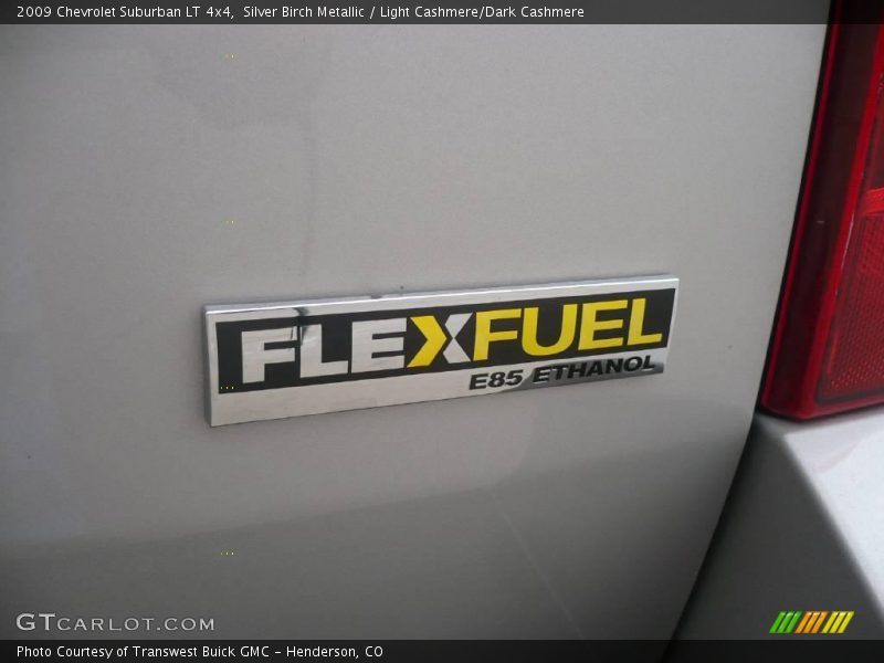 Silver Birch Metallic / Light Cashmere/Dark Cashmere 2009 Chevrolet Suburban LT 4x4