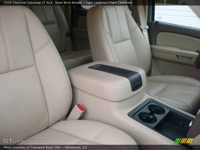 Silver Birch Metallic / Light Cashmere/Dark Cashmere 2009 Chevrolet Suburban LT 4x4
