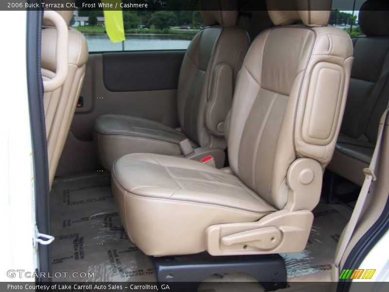 Frost White / Cashmere 2006 Buick Terraza CXL
