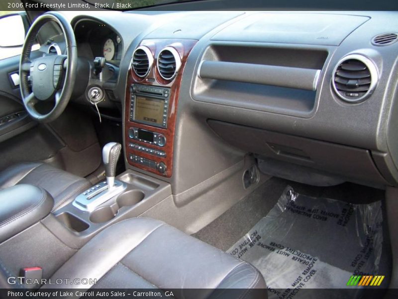Black / Black 2006 Ford Freestyle Limited