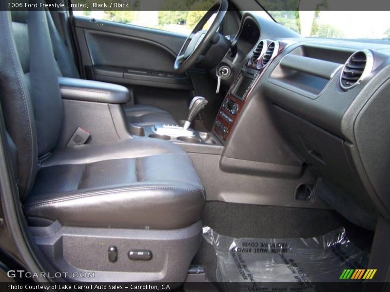 Black / Black 2006 Ford Freestyle Limited