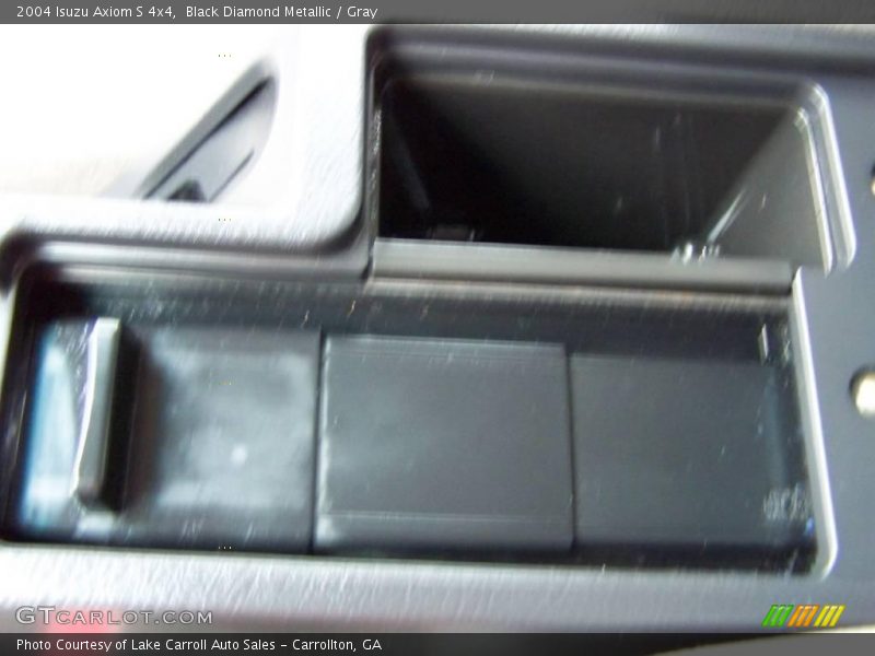 Black Diamond Metallic / Gray 2004 Isuzu Axiom S 4x4