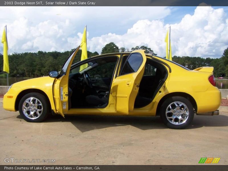 Solar Yellow / Dark Slate Gray 2003 Dodge Neon SXT