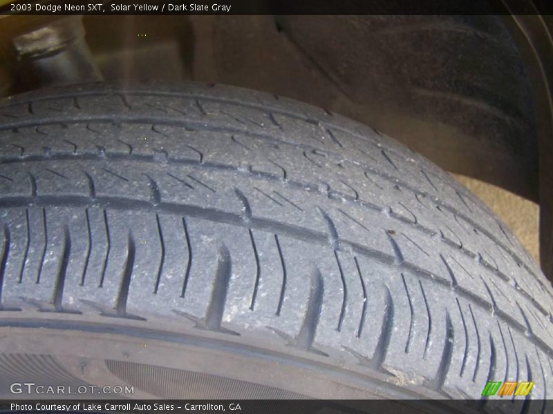 Solar Yellow / Dark Slate Gray 2003 Dodge Neon SXT