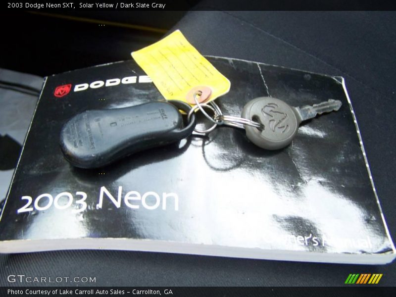 Solar Yellow / Dark Slate Gray 2003 Dodge Neon SXT
