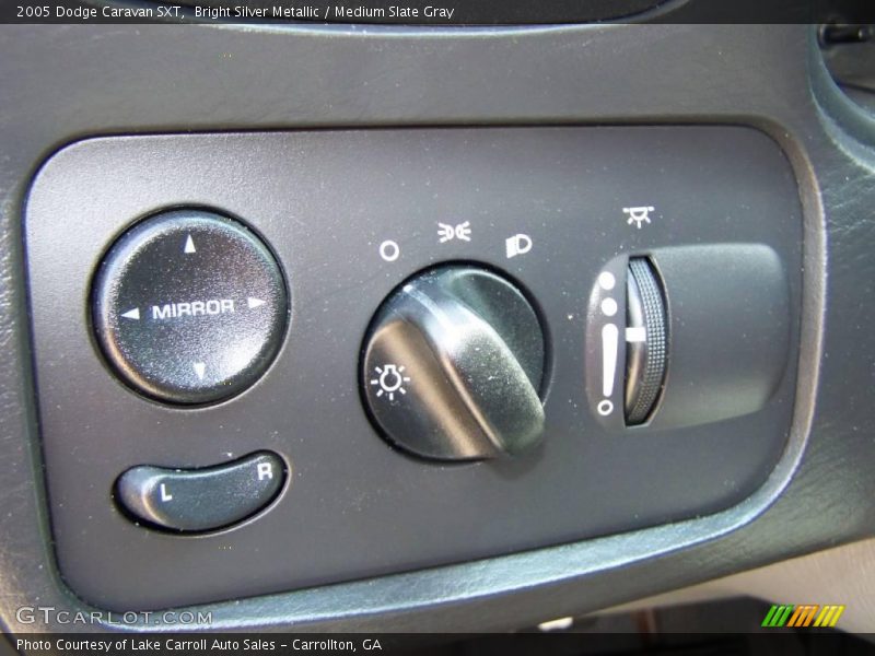 Bright Silver Metallic / Medium Slate Gray 2005 Dodge Caravan SXT