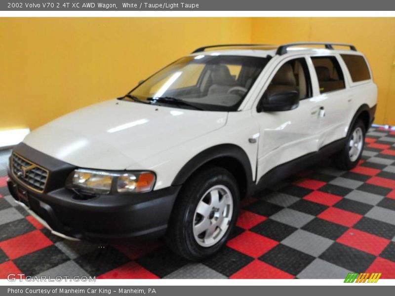 White / Taupe/Light Taupe 2002 Volvo V70 2.4T XC AWD Wagon