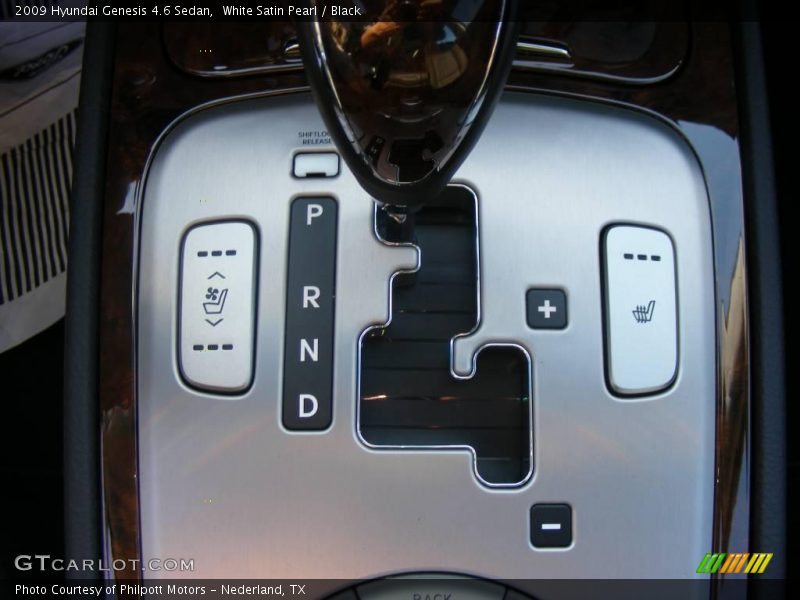 White Satin Pearl / Black 2009 Hyundai Genesis 4.6 Sedan