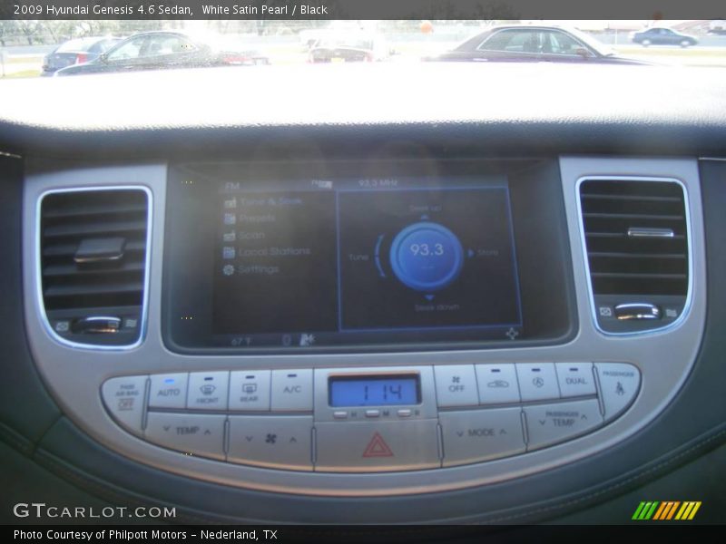 White Satin Pearl / Black 2009 Hyundai Genesis 4.6 Sedan