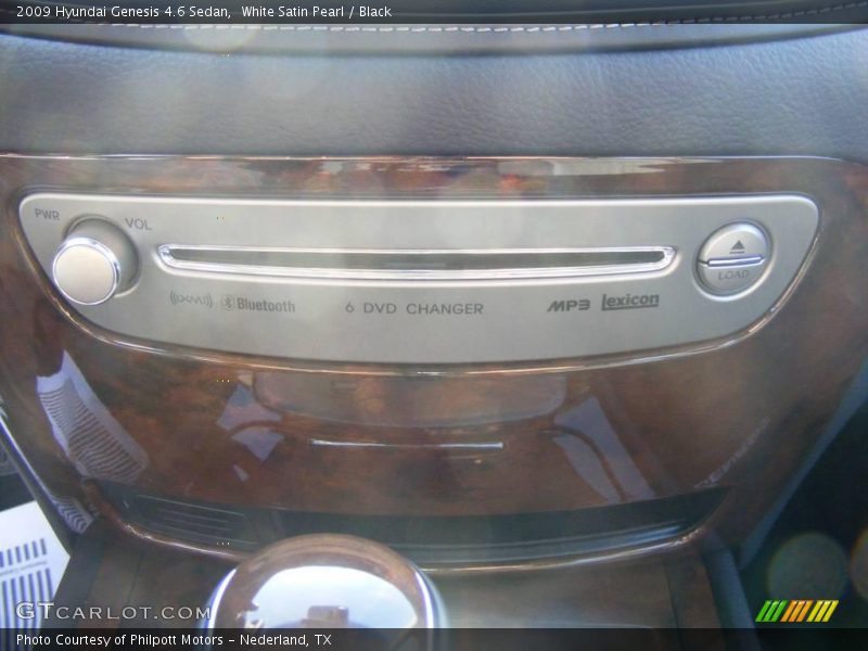 White Satin Pearl / Black 2009 Hyundai Genesis 4.6 Sedan