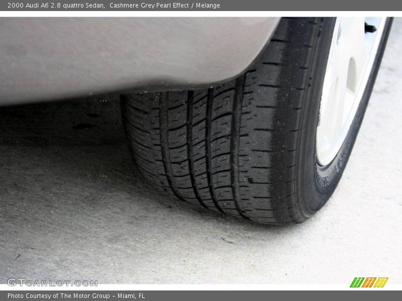 Cashmere Grey Pearl Effect / Melange 2000 Audi A6 2.8 quattro Sedan