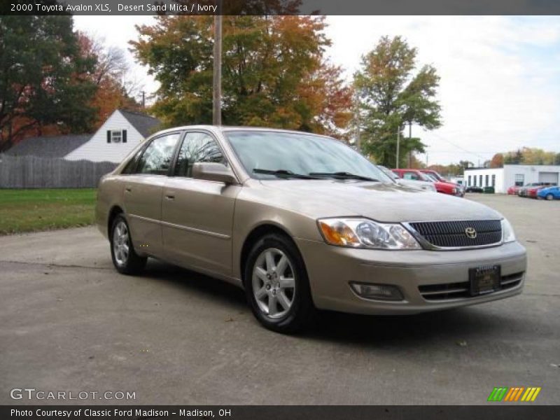 Desert Sand Mica / Ivory 2000 Toyota Avalon XLS