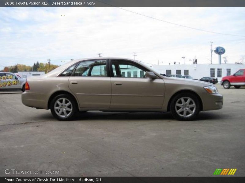 Desert Sand Mica / Ivory 2000 Toyota Avalon XLS