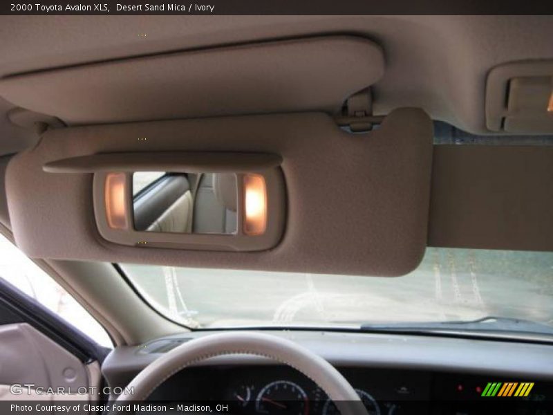 Desert Sand Mica / Ivory 2000 Toyota Avalon XLS