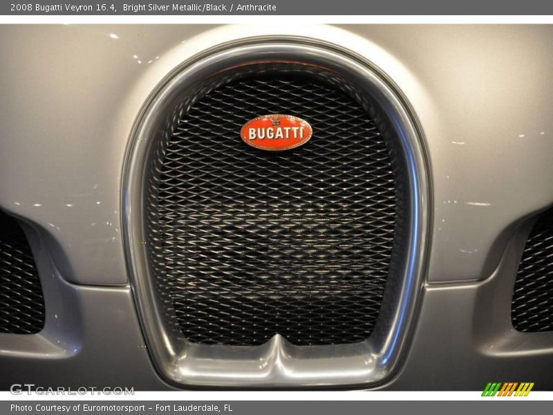 Bright Silver Metallic/Black / Anthracite 2008 Bugatti Veyron 16.4