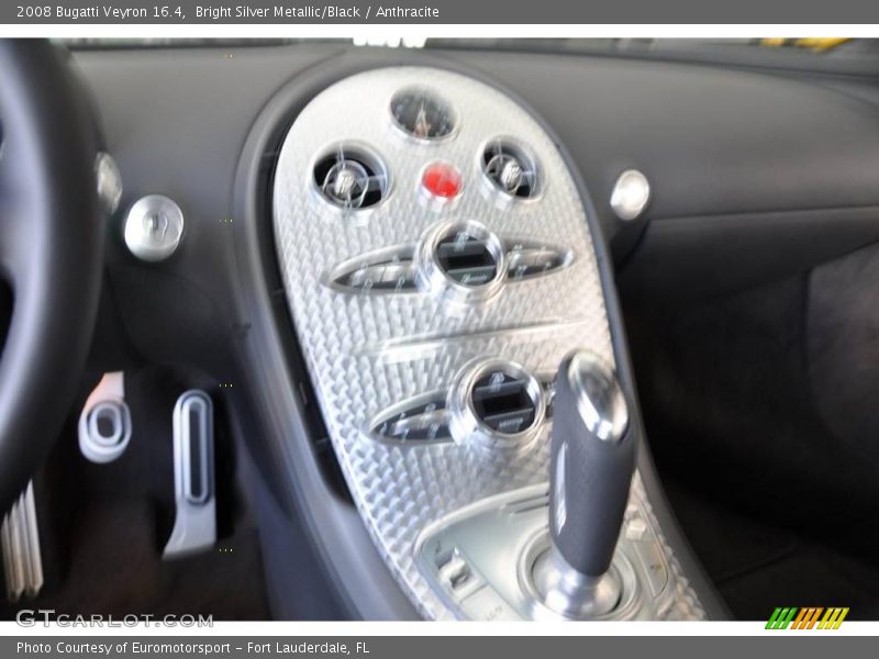 Bright Silver Metallic/Black / Anthracite 2008 Bugatti Veyron 16.4