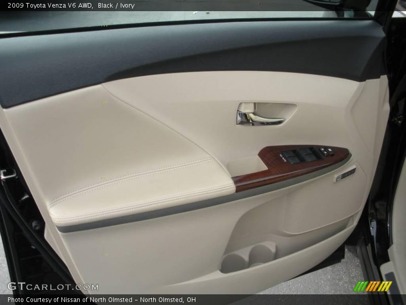 Black / Ivory 2009 Toyota Venza V6 AWD